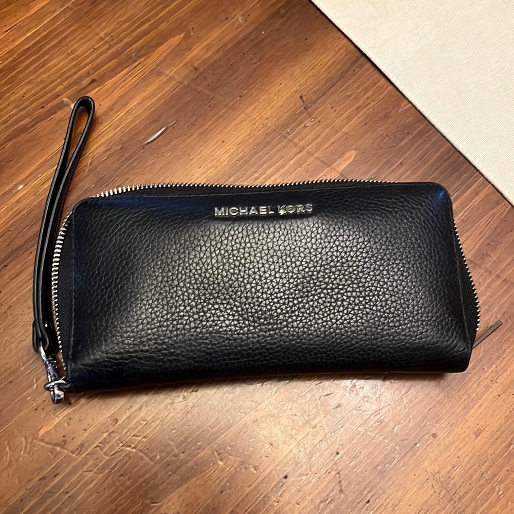 Michael Kors wallet